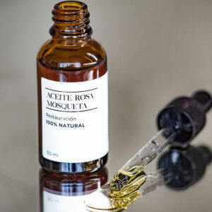 Aceite rosa mosqueta de Botica 44, ideal para nutrir y revitalizar la piel