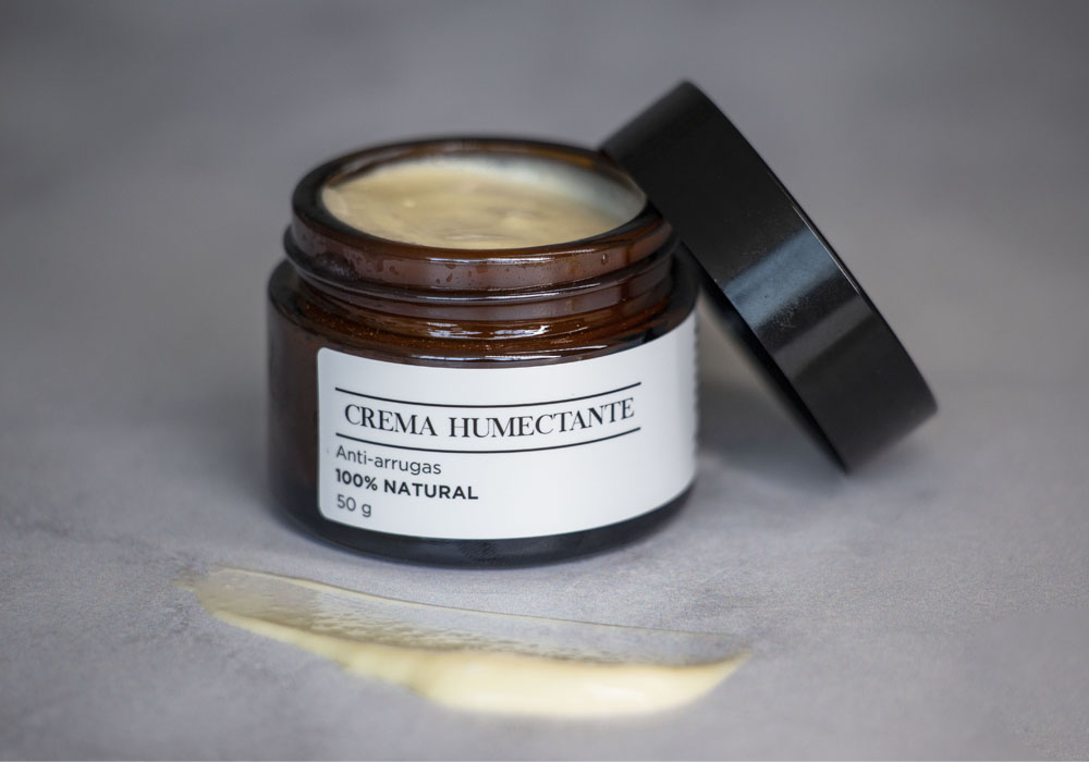 Crema humectante antiarrugas de Botica 44, para una piel suave y rejuvenecida